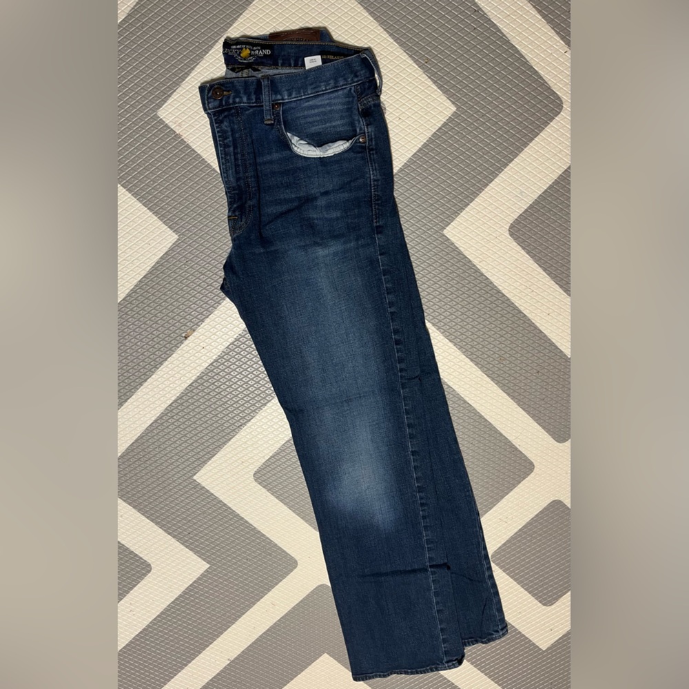Lucky Brand 181 Relaxed Straight Fit Men’s Jeans